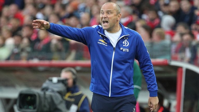 Тренер Хохлов потребовал взыскать с Facebook 150 млн рублей за блокировку из-за фамилии