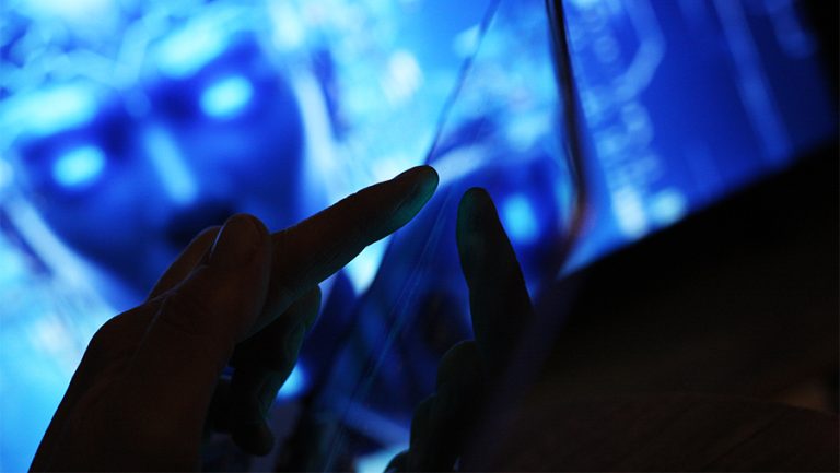 В правительстве рассказали о создании в России собственных ИИ-моделей